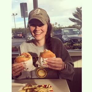 Meet your Posher, Samantha